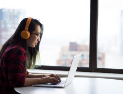 Semakin Asik! Begini Cara Main Ome TV Server Luar Negeri di PC Bikin Makin Keren!