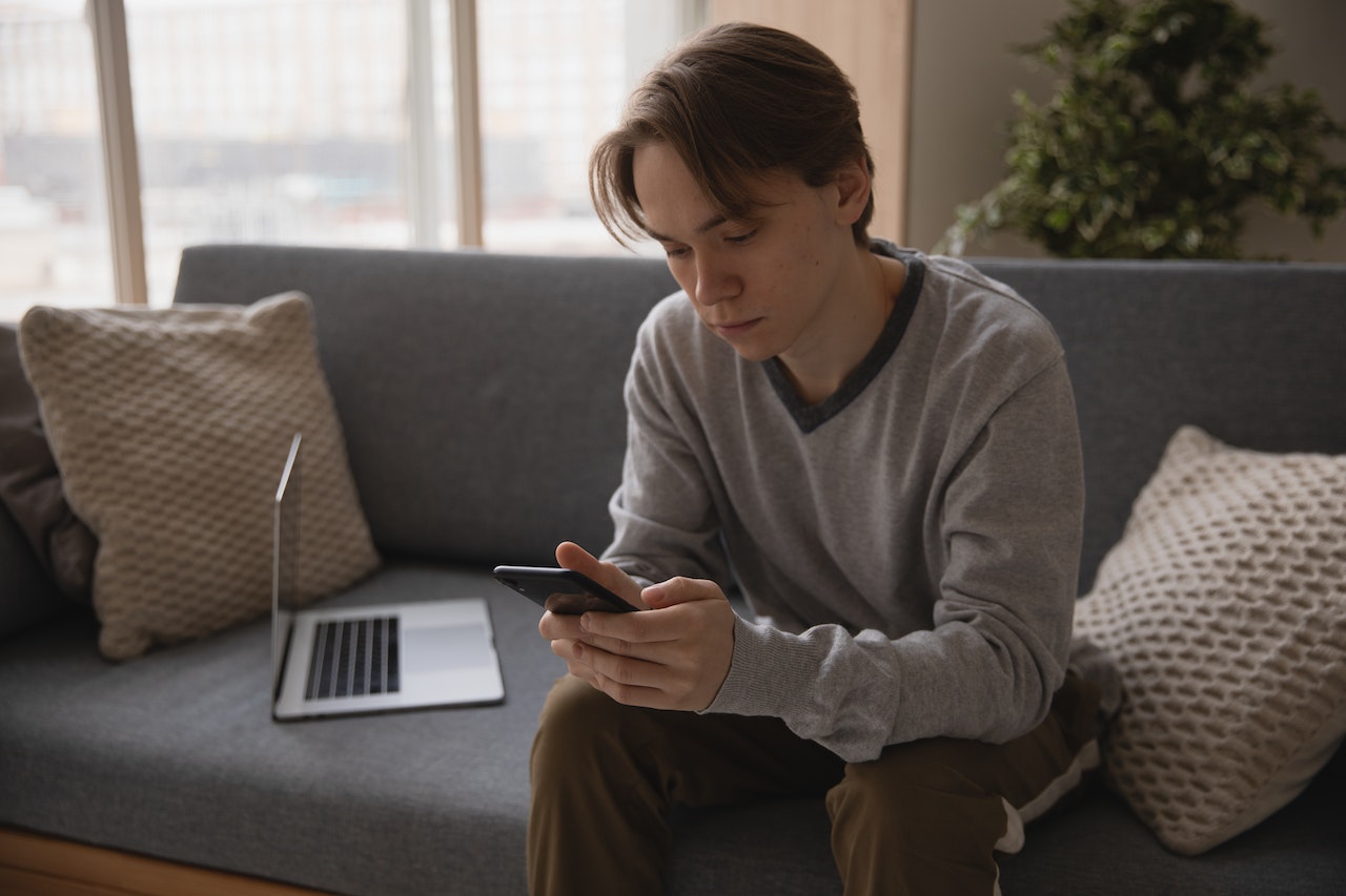 5 Cara Mengatasi HP Tidak Bisa Konek Wifi Indihome dengan Mudah 5 Cara Mengatasi HP Tidak Bisa Konek Wifi Indihome dengan Mudah