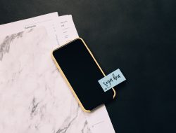 Menarik! 5 Cara Membuat Absensi Online Berbasis Android Melalui Aplikasi di Web