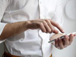 3 Cara Pindah Kontak Android ke iPhone Yang Perlu Diketahui Saat Berganti Smartphone