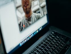 Cara Membuat Virtual Background Di Zoom yang Telah Banyak Dipakai Webinar