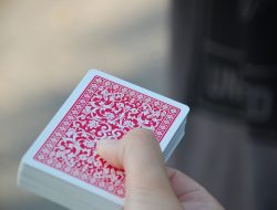Inilah 5 Rekomendasi Game Kartu Penghasil Uang di Android Asli Terbaru 2022!