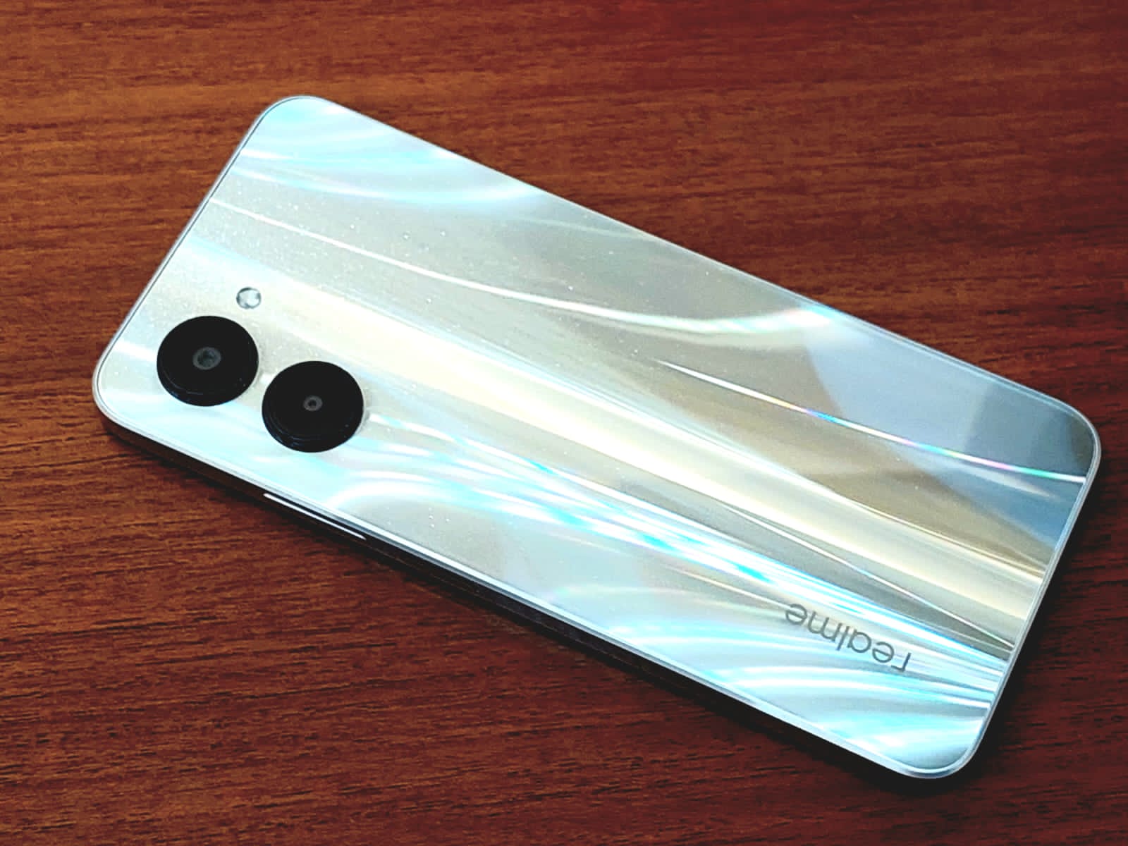 Realme C33 Sandy Gold Punya Harga Murah Dengan Memori Lebih Besar Realme C33 Sandy Gold Punya Harga Murah Dengan Memori Lebih Besar