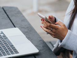 Cara Bikin Stiker WA Tanpa Aplikasi yang Anti Ribet
