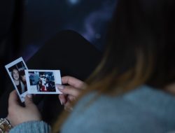 Cara Menggabungkan 2 Foto Menjadi 1 Tanpa Aplikasi, Mudah Sekali