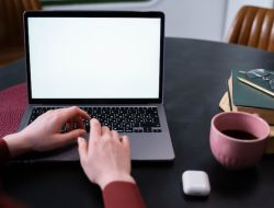 Cara Menginstall Laptop ASUS dengan Flash Disk