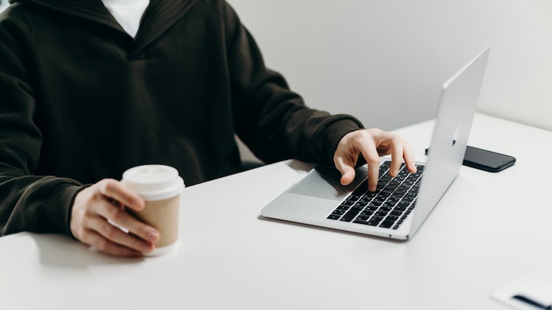 Ini Dia 5 Cara Screenshot Panjang di Laptop Secara Praktis Ini Dia 5 Cara Screenshot Panjang di Laptop Secara Praktis