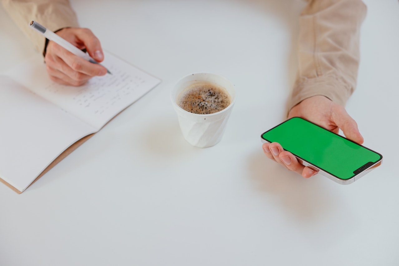 Cara Memutar Video Sambil Membuka Aplikasi Lain di Android Dengan Mudah Cara Memutar Video Sambil Membuka Aplikasi Lain di Android Dengan Mudah