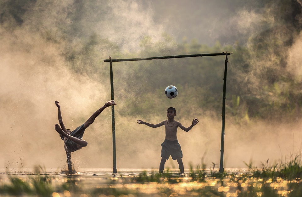Perkembangan Industri Game di Indonesia: Tantangan dan Peluang Perkembangan Industri Game di Indonesia: Tantangan dan Peluang