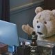 Nonton film Ted 2, sebuah film komedi yang penuh dengan humor lucu dan absurd