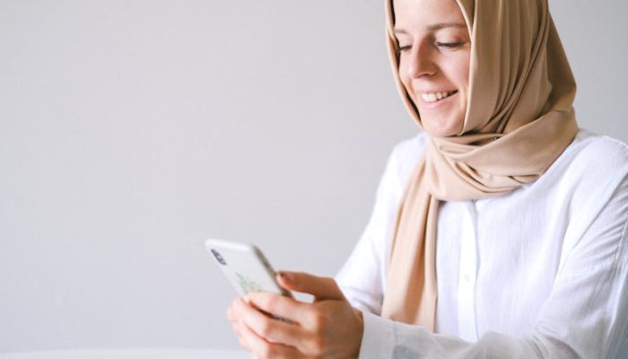 5 Aplikasi Adzan Terbaik, Solusi Pengingat Sholat Agar Tidak Telat