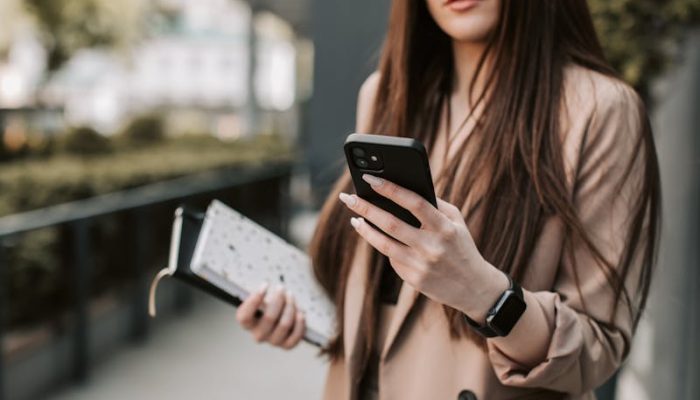6 Aplikasi Chat Dewasa yang Dilarang di Play Store, Penting Bagi Orang Tau Mengawasi Anaknya