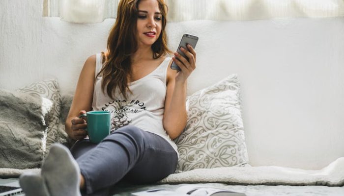 5 Aplikasi Membaca Novel Gratis Bikin Baca Makin Asyik