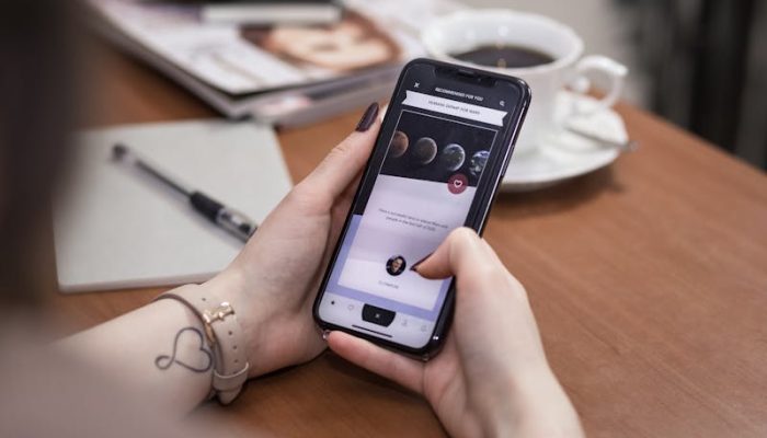 7 Aplikasi Mengubah Background Foto Untuk Pemula Maupun Profesional