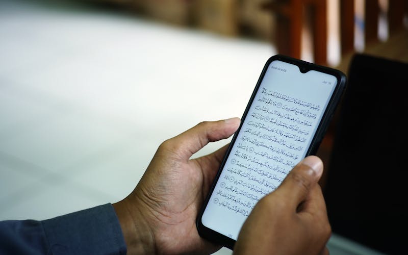 5 Aplikasi Translate Bahasa Arab, Solusi Cepat Memahami Al Quran 5 Aplikasi Translate Bahasa Arab, Solusi Cepat Memahami Al Quran