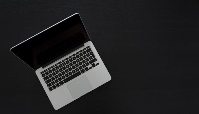 5 Cara Mengatasi Black Screen Windows 10 Sebelum ke Tempat Servis
