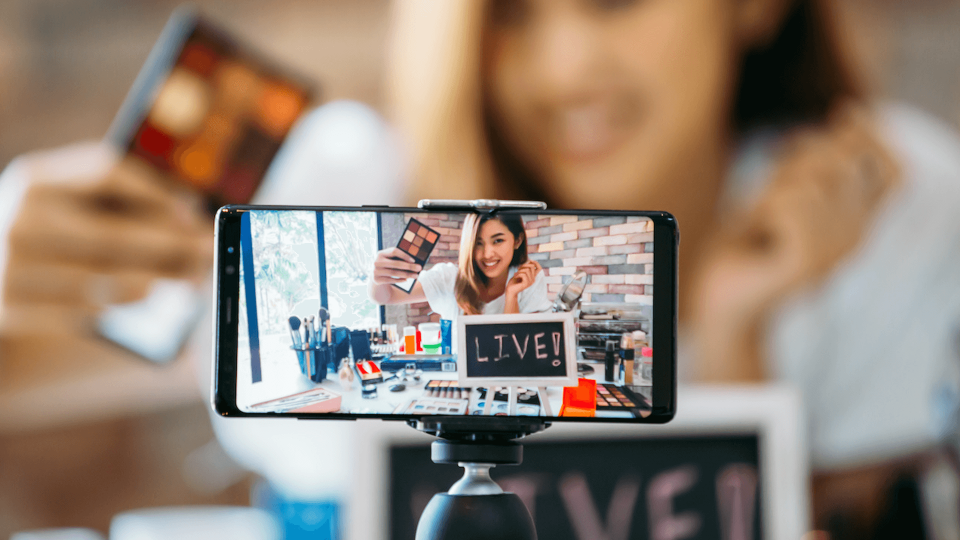 Inilah Deretan Aplikasi Live Streaming Terbaik Inilah Deretan Aplikasi Live Streaming Terbaik