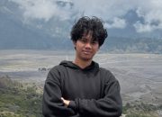 Dari Banting Setir ke Copywriting: Perjalanan Kreativitas Mahasiswa Sistem Informasi dalam Era Digital