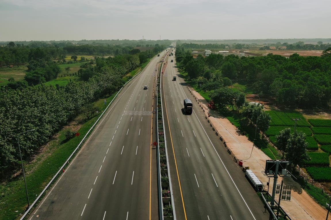 Peran PTPP dalam Mendukung Percepatan Penyelesaian Jalan Tol dan Fasilitas Pendukung untuk Peringatan Hari Raya Natal & Tahun Baru 2024 Peran PTPP dalam Mendukung Percepatan Penyelesaian Jalan Tol dan Fasilitas Pendukung untuk Peringatan Hari Raya Natal & Tahun Baru 2024