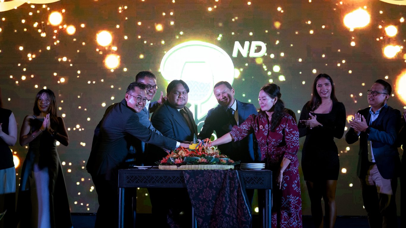 Grand Mercure Bali Seminyak Merayakan Ulang Tahun Kedua dengan Tema “Toast to Twogetherness” Grand Mercure Bali Seminyak Merayakan Ulang Tahun Kedua dengan Tema “Toast to Twogetherness”