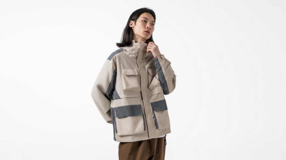 Tetap Kering dan Bergaya: Jaket Anti Air Pilihan dari Bodypack untuk Musim Hujan Tetap Kering dan Bergaya: Jaket Anti Air Pilihan dari Bodypack untuk Musim Hujan