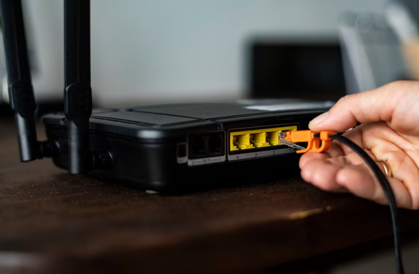 Jangan Asal Cabut! Ini Cara Benar Merestart Router WiFi untuk Koneksi Stabil dan Perangkat yang Lebih Tahan Lama Jangan Asal Cabut! Ini Cara Benar Merestart Router WiFi untuk Koneksi Stabil dan Perangkat yang Lebih Tahan Lama