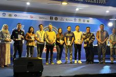 KAI Daop 8 Surabaya Memenangkan Penghargaan Stand Terbaik di Malang City Expo 2025