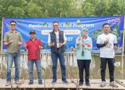 Dukung Keberlanjutan Ekosistem Laut: Bank Raya Tanam Ribuan Pohon Bakau dan Berkolaborasi dengan Petani untuk Meningkatkan Literasi Keuangan