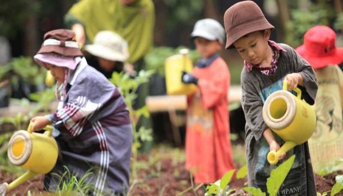 Belajar Bisa di Mana Saja