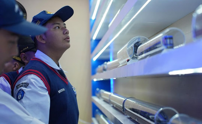 CRRC Sifang Ajak Siswa SMP dan Komunitas Kereta Api Mengenal Teknologi Transportasi Masa Depan CRRC Sifang Ajak Siswa SMP dan Komunitas Kereta Api Mengenal Teknologi Transportasi Masa Depan