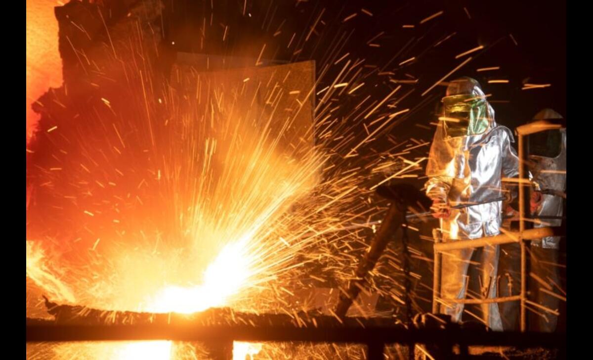 Capai Pertumbuhan Ekonomi 8%, Hilirisasi Minerba Sumbang Investasi US Miliar Capai Pertumbuhan Ekonomi 8%, Hilirisasi Minerba Sumbang Investasi US Miliar