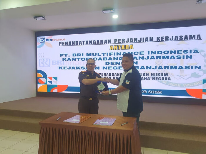 Kolaborasi BRI Finance dengan Kejari Banjarmasin Tingkatkan Kepatuhan dan Tata Usaha Negara Kolaborasi BRI Finance dengan Kejari Banjarmasin Tingkatkan Kepatuhan dan Tata Usaha Negara