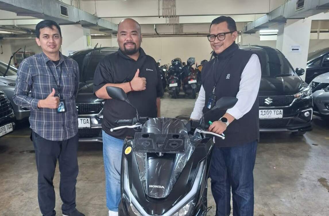 Apresiasi Loyalitas Korporasi, BRI Branch Office Kalimalang Region 6/Jakarta 1 Serahkan Hadiah Eksklusif kepada Nasabah Qlola PT. Ardhya Bumi Persada Apresiasi Loyalitas Korporasi, BRI Branch Office Kalimalang Region 6/Jakarta 1 Serahkan Hadiah Eksklusif kepada Nasabah Qlola PT. Ardhya Bumi Persada