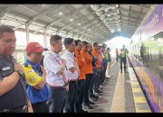 EVP KAI Daop 8 Surabaya Sapa Pelanggan untuk Tunjukkan Empati atas Keterlambatan KA