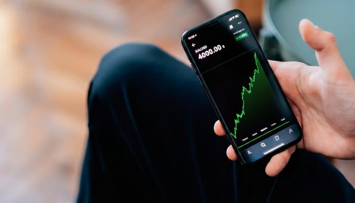 Harga Emas (XAUUSD) Stabil di Atas Level .000 Ditopang Kekhawatiran Shutdown AS