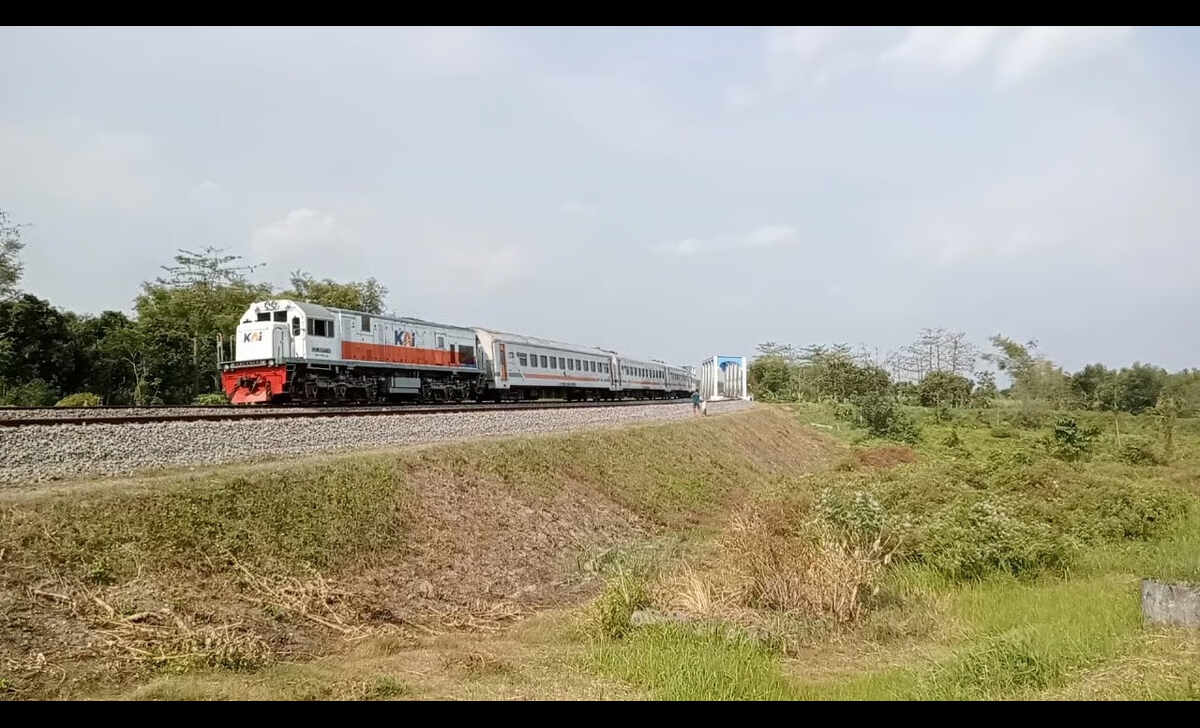 KA Singasari: Jelajah Jawa, Gerakkan Ekonomi dari Jakarta hingga Blitar KA Singasari: Jelajah Jawa, Gerakkan Ekonomi dari Jakarta hingga Blitar