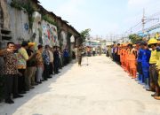 KAI Daop 1 Jakarta Bersinergi dengan Pemkot Jakarta Barat, Tertibkan Bangunan Liar Demi Kawasan Bersih dan Aman