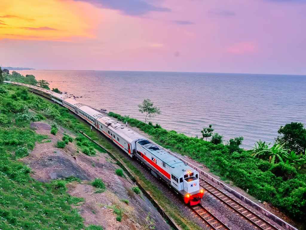 Naik Kereta, Jelajahi Pesona Batang: Ragam Destinasi Dekat Stasiun Batang yang Kian Diminati Naik Kereta, Jelajahi Pesona Batang: Ragam Destinasi Dekat Stasiun Batang yang Kian Diminati