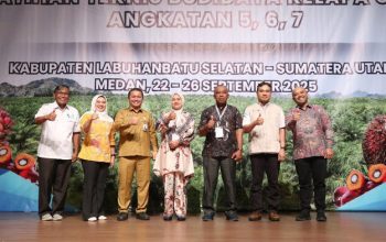 Holding Perkebunan Nusantara Dorong Sawit Rakyat Produktif, PT RPN Latih 99 Pekebun Labusel