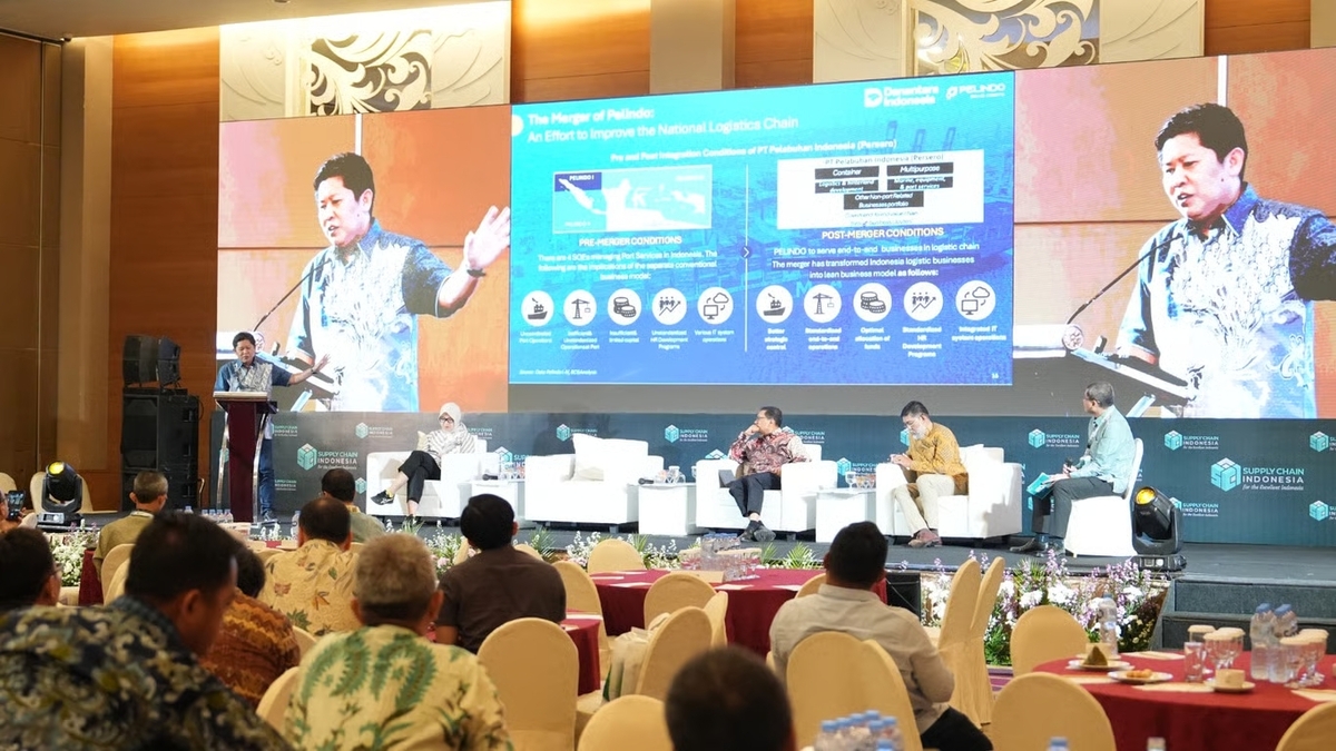 Pelindo Solusi Logistik Gaungkan Semangat Transformasi & Efisiensi Bidang Transportasi dan Distribusi di Indonesia Economic Outlook 2026 Pelindo Solusi Logistik Gaungkan Semangat Transformasi & Efisiensi Bidang Transportasi dan Distribusi di Indonesia Economic Outlook 2026