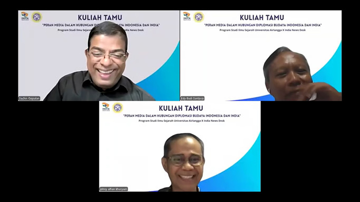 Kolaborasi Media India–Indonesia: CEO India News Desk Isi Kuliah di Unair Kolaborasi Media India–Indonesia: CEO India News Desk Isi Kuliah di Unair