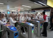 LRT Jabodebek Ajak 1.200 Santri Kenali Transportasi Publik dan Profesi di Baliknya