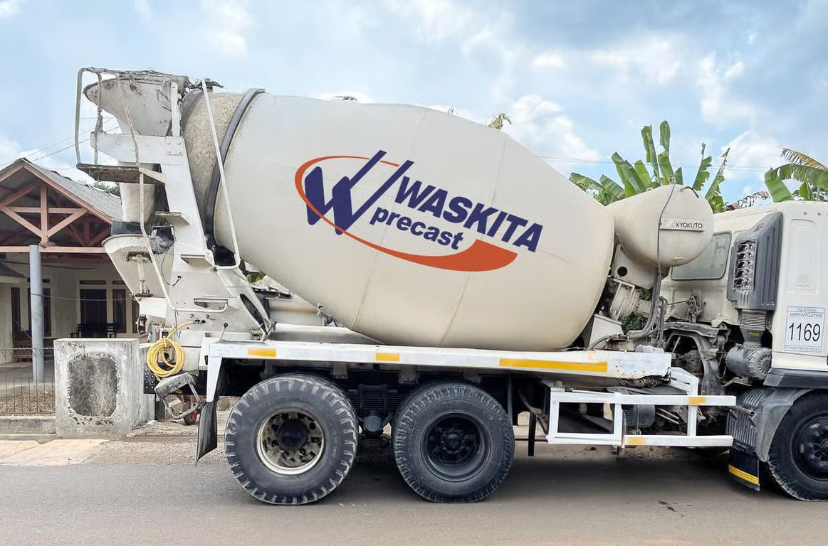 Dari Infrastruktur Besar hingga Proyek Retail, Beton Readymix WSBP Hadir sebagai Solusi Andal Dari Infrastruktur Besar hingga Proyek Retail, Beton Readymix WSBP Hadir sebagai Solusi Andal