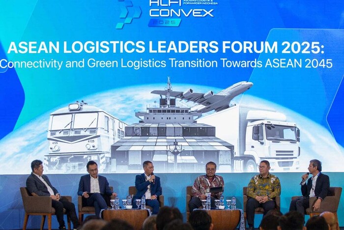 Logistik Indonesia Dorong Kolaborasi Global, Teknologi, dan Transisi Energi Rendah Karbon Logistik Indonesia Dorong Kolaborasi Global, Teknologi, dan Transisi Energi Rendah Karbon