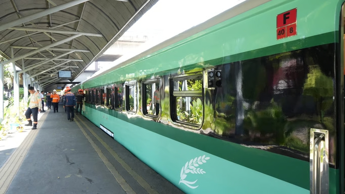 KAI Persiapkan Pengoperasian “Kereta Petani dan Pedagang” untuk Dukung Ketahanan Pangan dan Ekonomi Daerah KAI Persiapkan Pengoperasian “Kereta Petani dan Pedagang” untuk Dukung Ketahanan Pangan dan Ekonomi Daerah