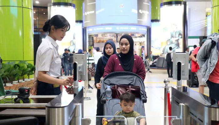 KAI Daop 1 Jakarta Buka Pemesanan Tiket Hingga H-45 untuk Natal dan Tahun Baru