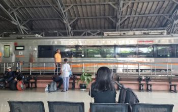 KAI Daop 4 Catat 59 Ribuan Penumpang KA di Stasiun Pekalongan dan Pemalang Selama Tiga Hari Masa Angkutan Nataru 2025/2026 KAI Daop 4 Catat 59 Ribuan Penumpang KA di Stasiun Pekalongan dan Pemalang Selama Tiga Hari Masa Angkutan Nataru 2025/2026