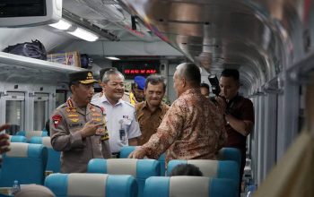 KAI Daop 4 dan Kapolri Pastikan Kesiapan Pengamanan Nataru di Stasiun Semarang Tawang, Wujudkan Perjalanan KA Aman dan Menyenangkan