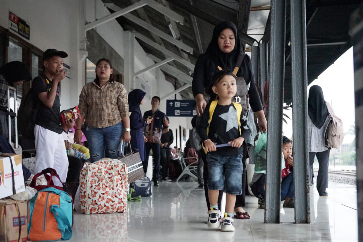 Masa Angkutan Nataru 2025/2026 Dimulai, KAI Divre I Sumut Siap Manjakan Penumpang dengan Tambahan Kursi dan Pengamanan Ekstra Masa Angkutan Nataru 2025/2026 Dimulai, KAI Divre I Sumut Siap Manjakan Penumpang dengan Tambahan Kursi dan Pengamanan Ekstra