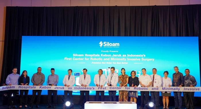 Siloam Hospitals Kebon Jeruk: Pusat Bedah Robotik dan Minimal Invasif Pertama di Indonesia Siloam Hospitals Kebon Jeruk: Pusat Bedah Robotik dan Minimal Invasif Pertama di Indonesia